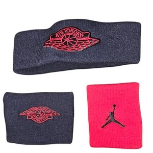 Jordan Kids Black‎ and Red Wristbands